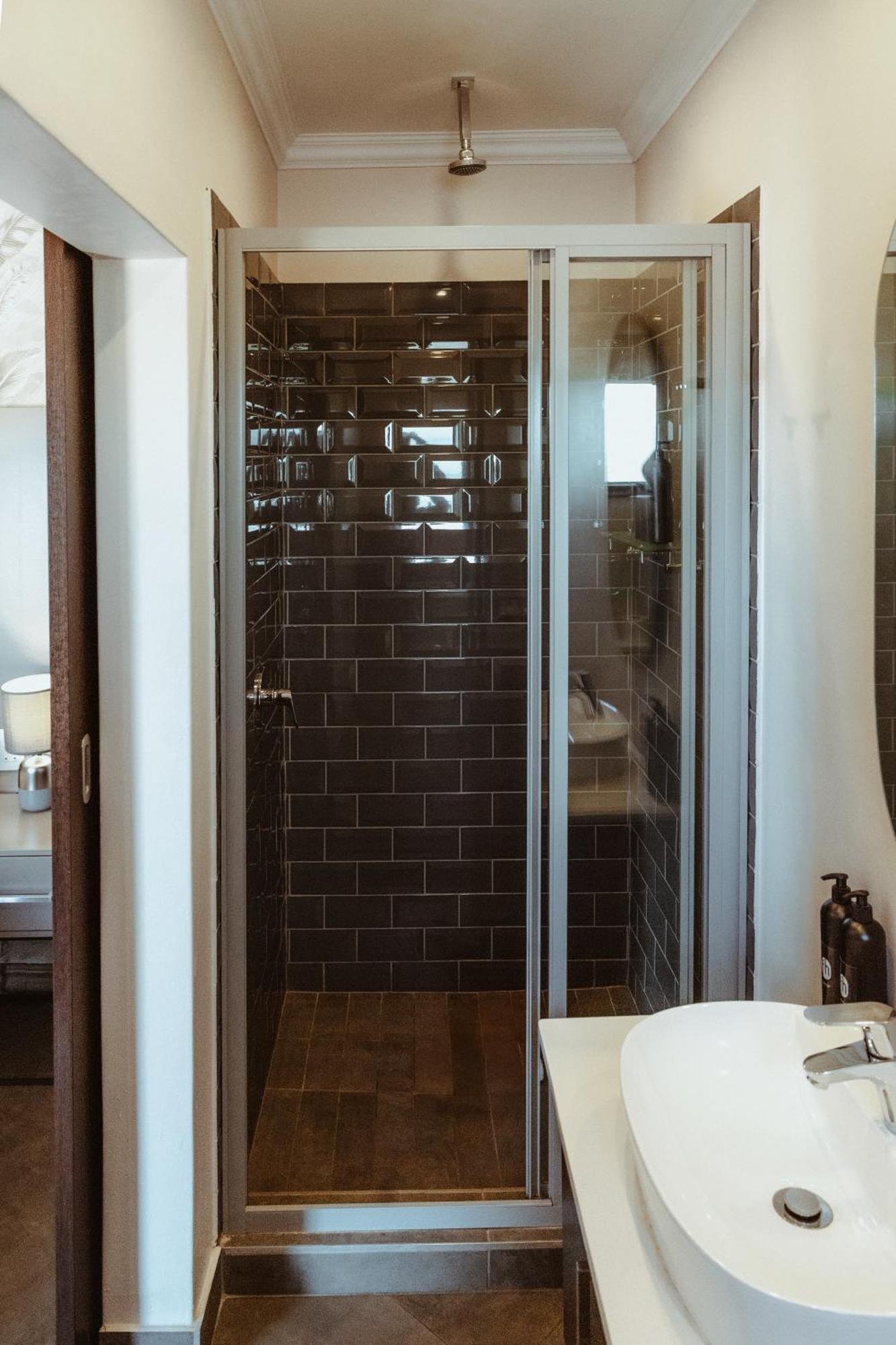 The Feather Hill Boutique Hotel ポチェフストルーム エクステリア 写真
